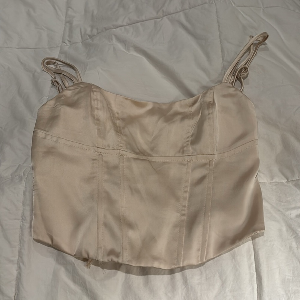 2 Princess Polly Tops - Picture 4 of 6